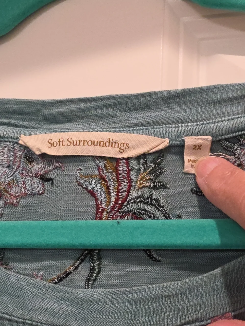 Soft Surroundings Jewel Tone Embroidery On A Short Sleeved Tee 2x - Picture 2 of 6